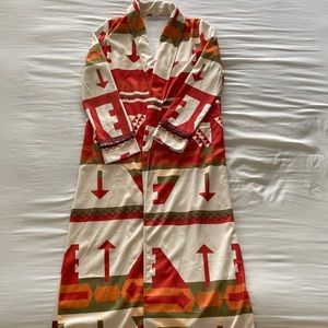 Long cardigan/sweater/duster. Aztec print. Cotton/Polyester